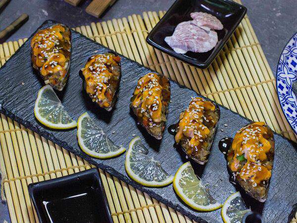 У дяди Вани - Мидии космические