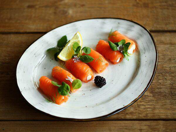 Pur-Pur - Рулетики из лосося со сливочным сыром