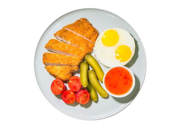 Мандарин - Глазунья с куриным шницелем и корнишонами