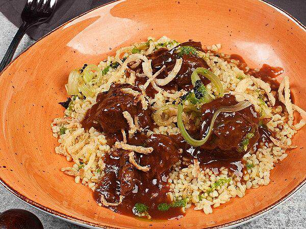 #megapolisbar People's - Телячьи щечки