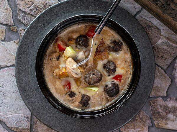 Kolbasabar - Жаркое с митболами из баранины