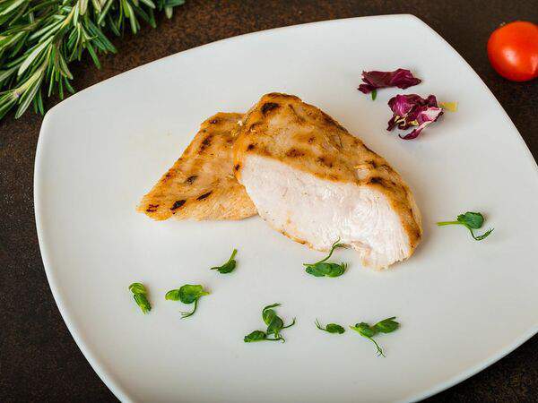 Fish & Grill - Стейк из куриной грудки
