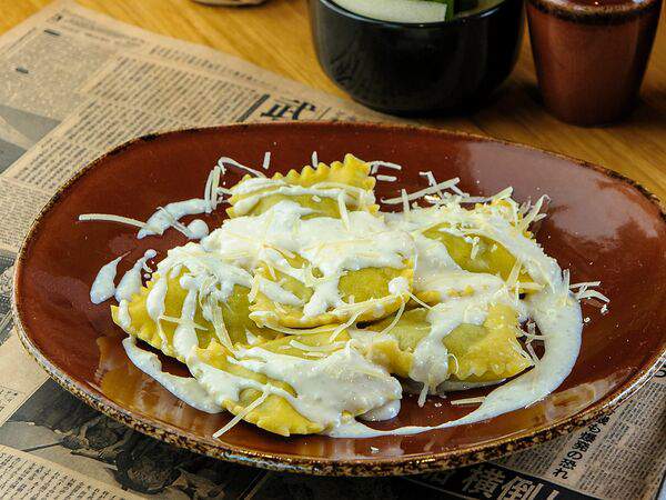 Кафе пельменная - Равиоли со шпинатом и рикоттой