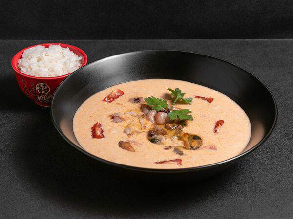 Суролл - Том ям с коктейлем из морепродуктов