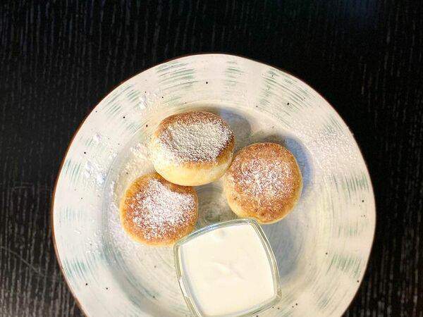 Bistro LAVASH - Сырники со сметаной