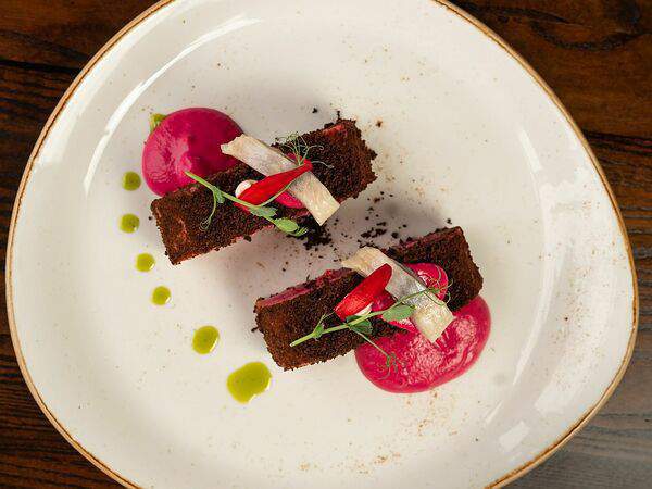 Онегин - Салат Сельдь, в шубу завернутая, искусно поданная