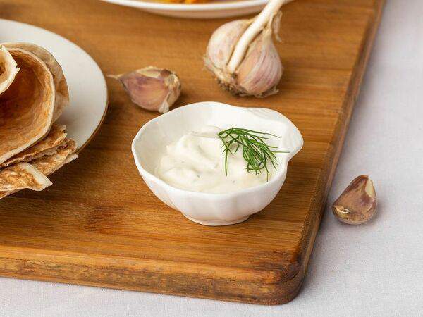 Шашлычный дворик - Соус Чесночно-майонезный