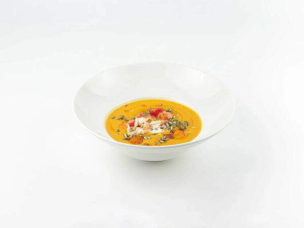 Avocado queen - Тыквенный суп,страчателла,краб