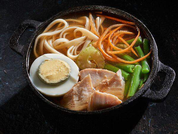 Воккер - Рамен с курицей и яичной лапшой