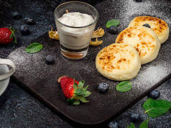 Кафе-пиццерия Yess - Сырники со сметаной