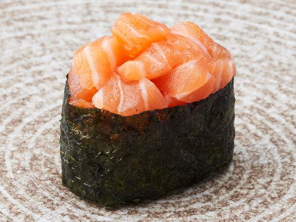 Mojo - Гункан лосось спайси