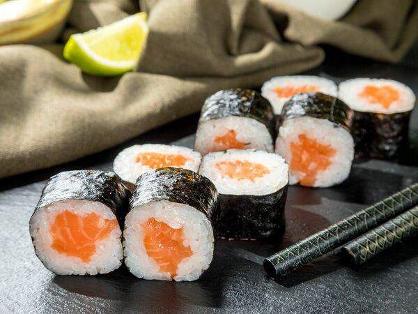 Кухня Момо - Маки лосось