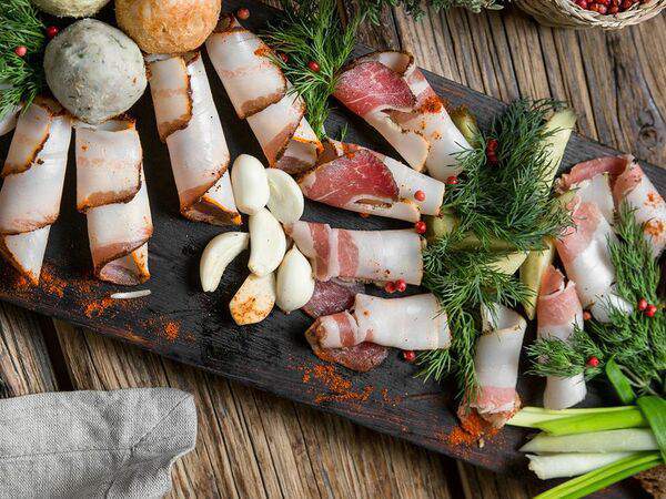 Корчма Хуторок - Сало с красным перцем жгучее