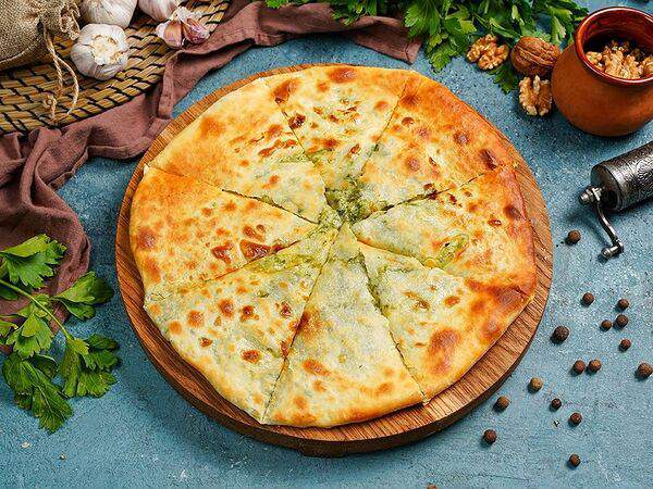 Грузинские каникулы - Пирог со шпинатом и сыром сулугуни