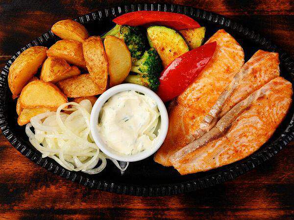 Sushi & More - Семга на сковороде