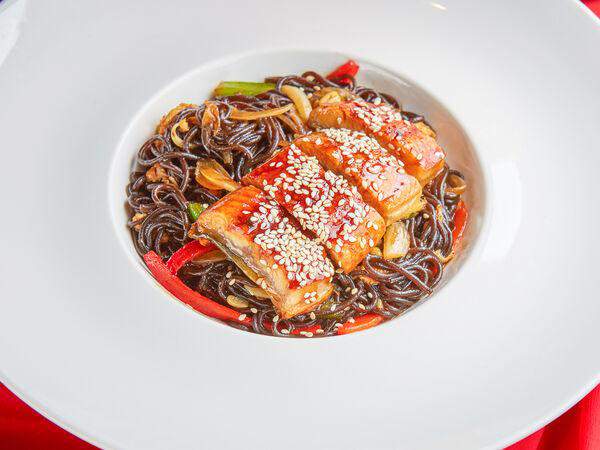 Китайская грамота - Черная лапша с угрем