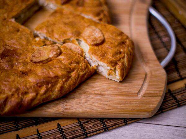 La булка - Пирог с курицей и картофелем