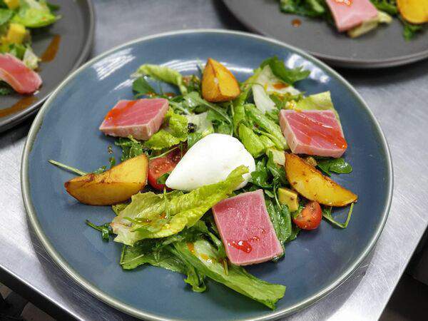 Duran Bar & Grill - Салат Нисуаз