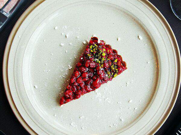 Мясо & Рыба - Пирог с земляникой