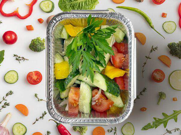 Своя кухня - Салат из свежих овощей