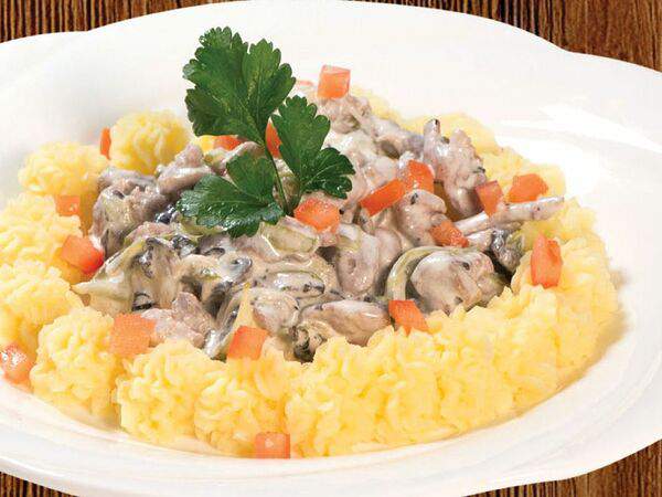 Империя - Бефстроганов по-русски со cвинoй вырезкой