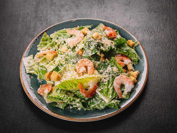 Krevetka Seafood - Салат Цезарь с креветками или лососем