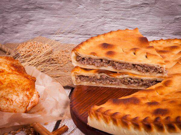 Осетинские пироги и пицца - Пирог с рубленой бараниной