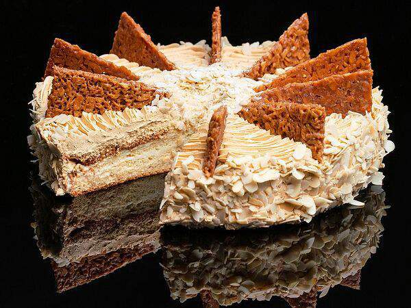 Café Brasserie - Торт Медовый