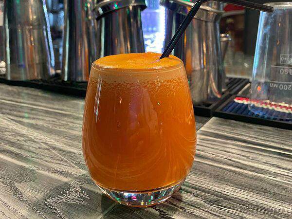 Я ж тебе говорил! - Свежевыжатый морковный сок со сливками