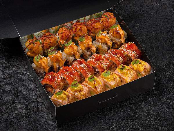 Bluefin Ramen Sushi Nikkei - Сет № 18