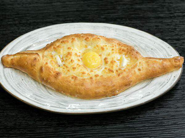 Bistro LAVASH - Хачапури по-аджарски