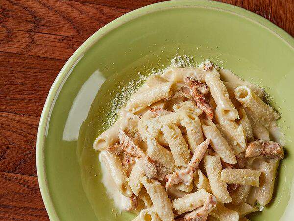 Сыроварня - Пенне альфредо с курицей