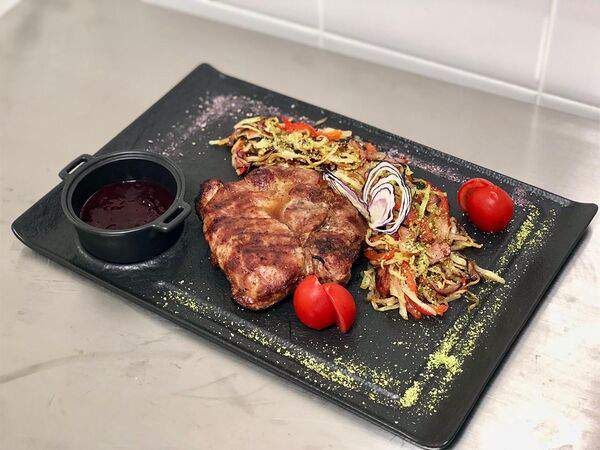 Ресторан Амо - Свиная Шея на гриле