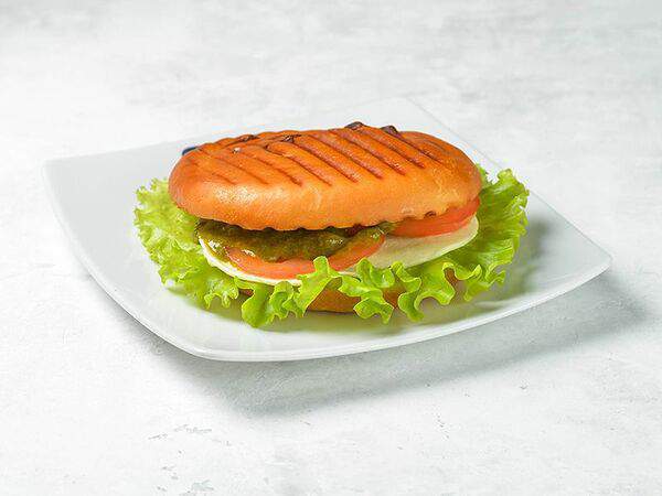 Синнабон - Панини с соусом Песто