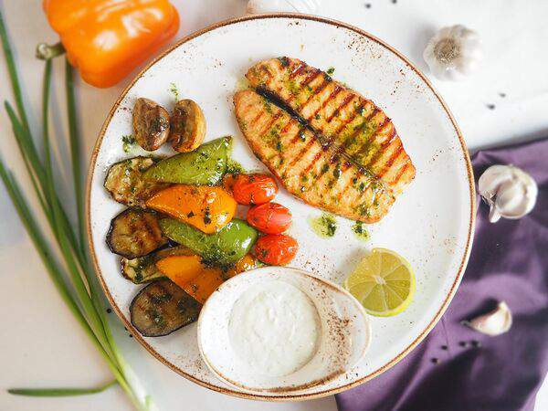 Вилла Подлипки - Сёмга гриль с овощами