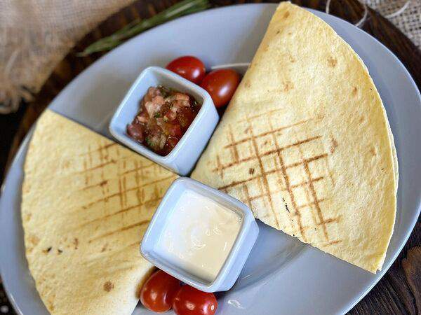 The Угли - Кесадилья с курицей