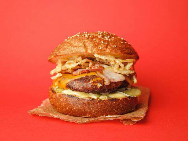 Ура, бургеры! - Бургер с копченным беконом