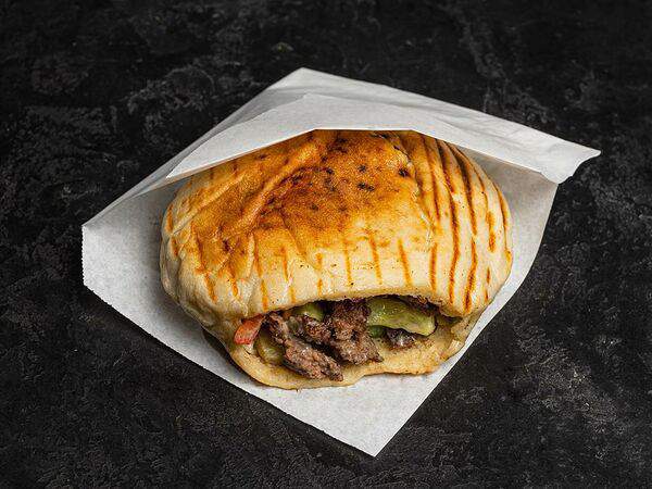BBQ Shaverma - Шаверма с говядиной в пите