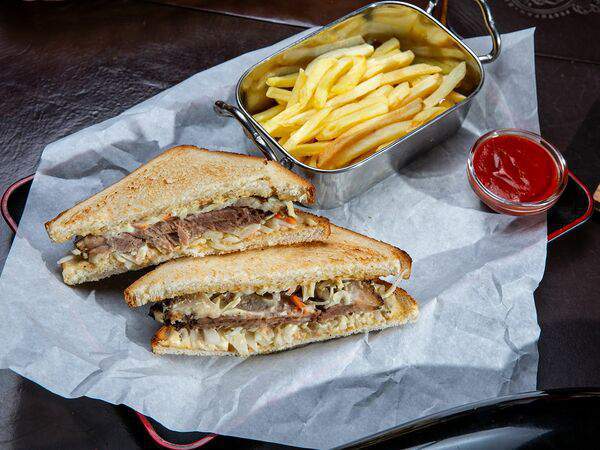 Раковский бровар - Сэндвич с пастрами