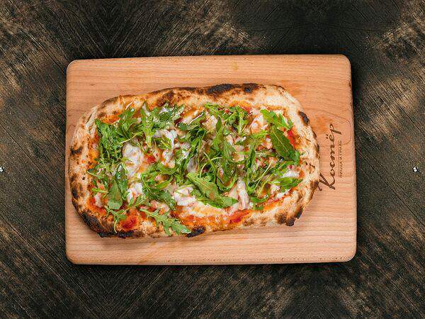 Костёр Пицца и Гриль - Пинса Руккола с креветками