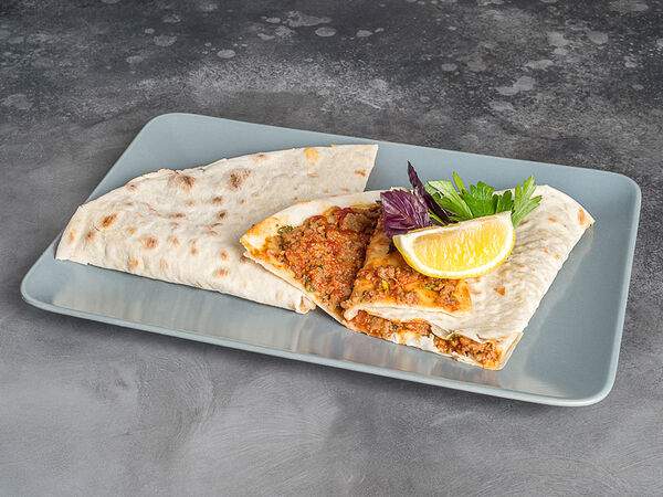 ХашЛаваш - Ламаджо с мясом и сыром