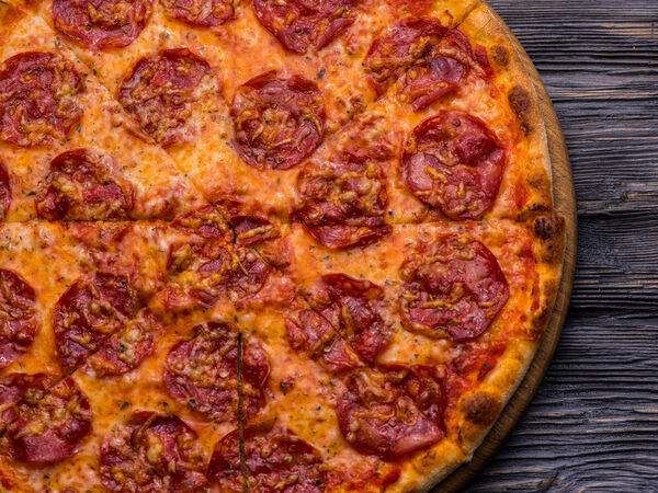 Парк Культуры Галерея вкуса - Пицца Салями-пиканте