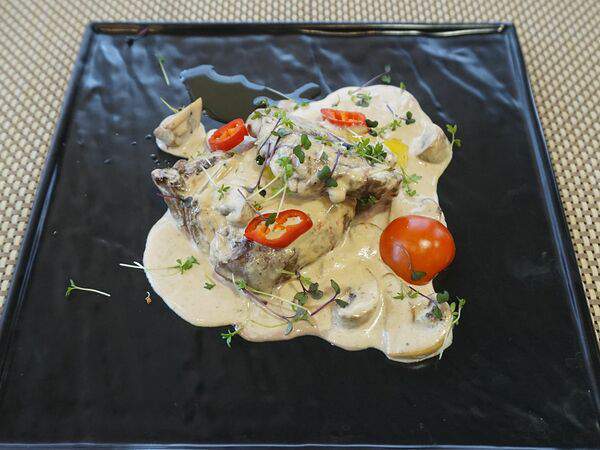 Семейное - Медальоны из говядины с трюфельным соусом