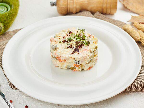 Ресторан Доставки Мамуля - Оливье с курицей