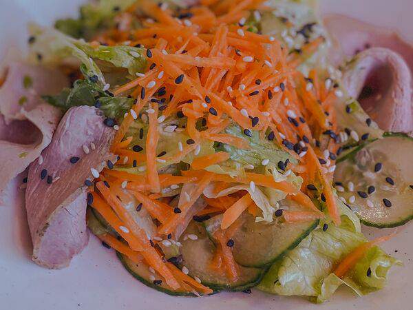 Ресторан 101 - Азиатский салат с говядиной