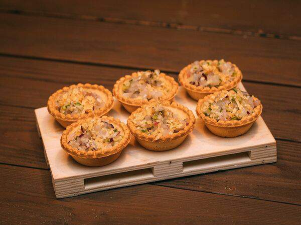 Canape 27 - Тарталетки с тар-таром из окуня