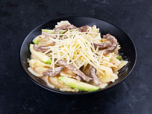 FishRoll - Фарфалле с говядиной и сладким чили