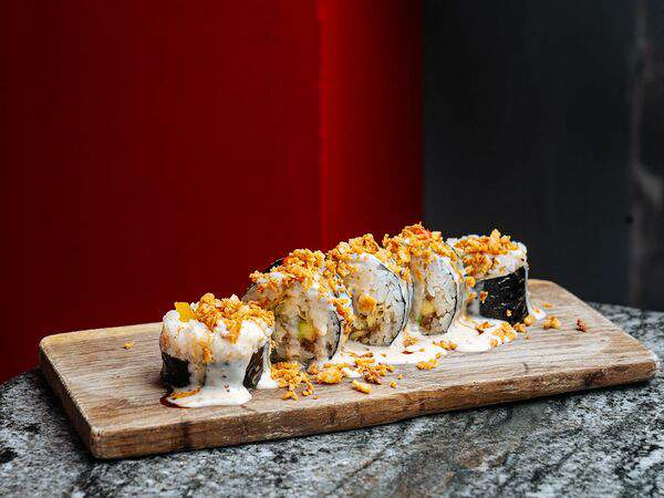 Ronny - Тофу с авокадо и кранч-луком