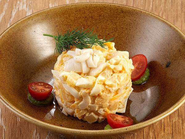 Колбасофф - Бизнес-ланч Салат с кальмарами и ананасами