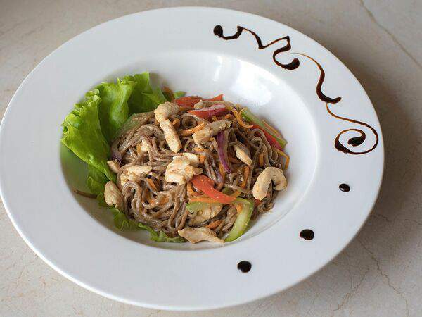 Орендвор - Соба со свининой и овощами